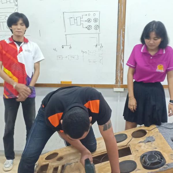 แผนกช่างอิเล็กทรอนิกส์ #127