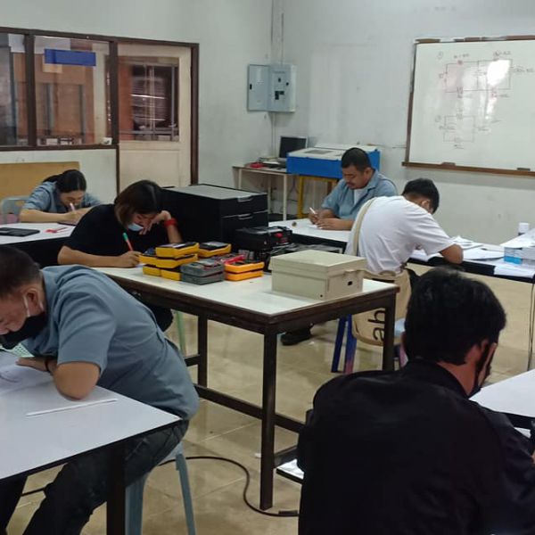 แผนกช่างอิเล็กทรอนิกส์ #126