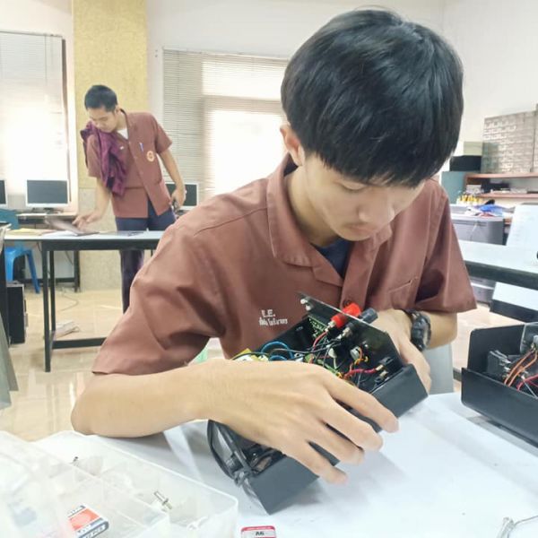 แผนกช่างอิเล็กทรอนิกส์ #81