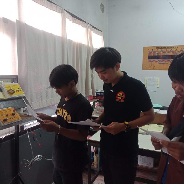 แผนกช่างไฟฟ้ากำลัง #18